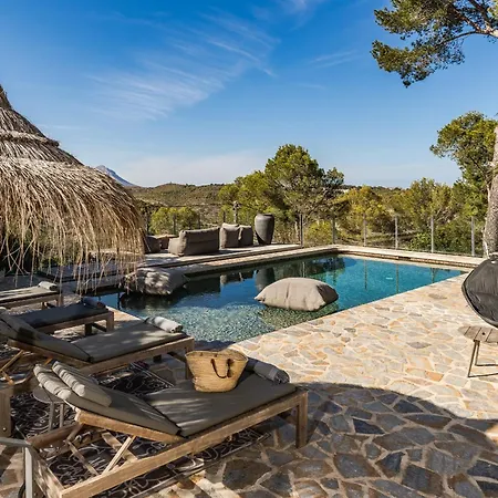 Villa Hidden *